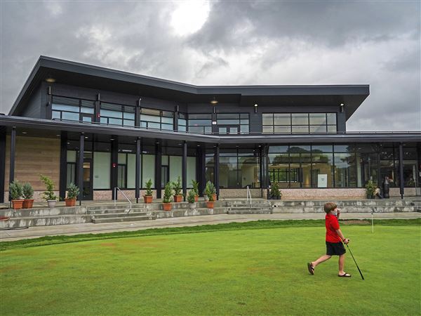 Exterior of the new Arnold Palmer Learning Center at the Bob O'Connor Golf Course in Schenley Park on Wednesday, May 27, 2021. First Tee, a nonprofit organization, is teaching golf to young people who might not have the chance to learn the sport. (Steve Mellon/Post-Gazette)  #goodness