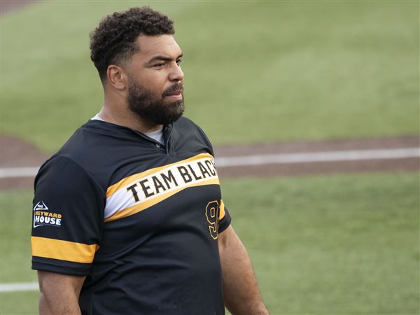 Kenny Pickett, Cam Heyward Among Several Steelers To Play In Celebrity  Softball Game Next Month - Steelers Depot