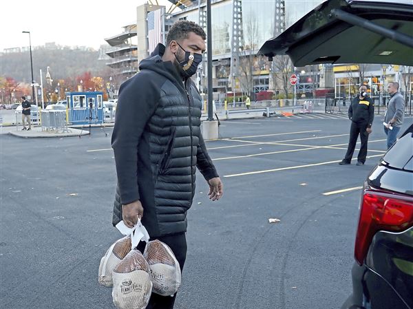 Steelers star Cam Heyward is helping The Pittsburgh Foundation's  #SpreadHope campaign for its Emergency Action Fund