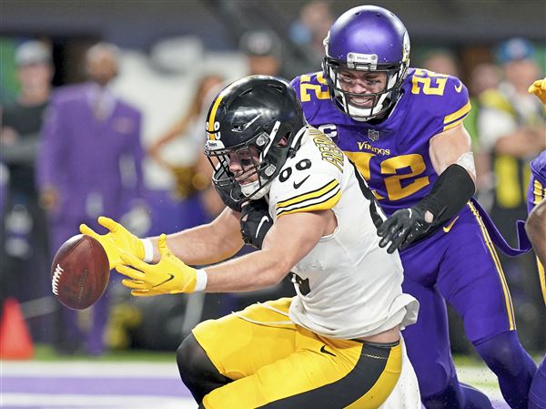 Vikings almost blow 29-0 lead but hang on, barely, to win over the Steelers