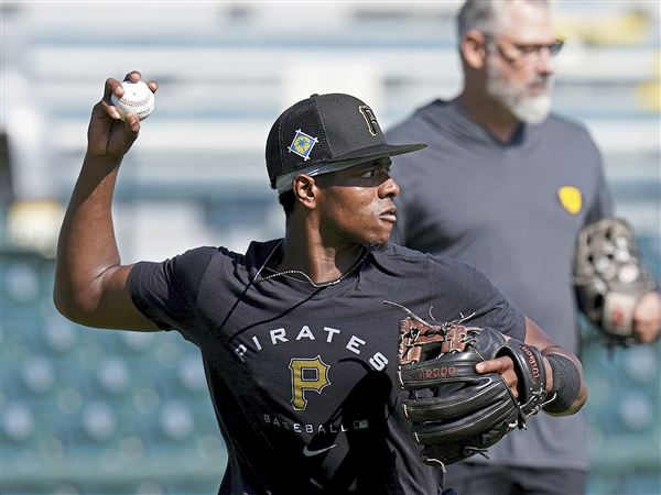 Pirates get brutal Ke'Bryan Hayes blow right after agreeing to $70 million  deal