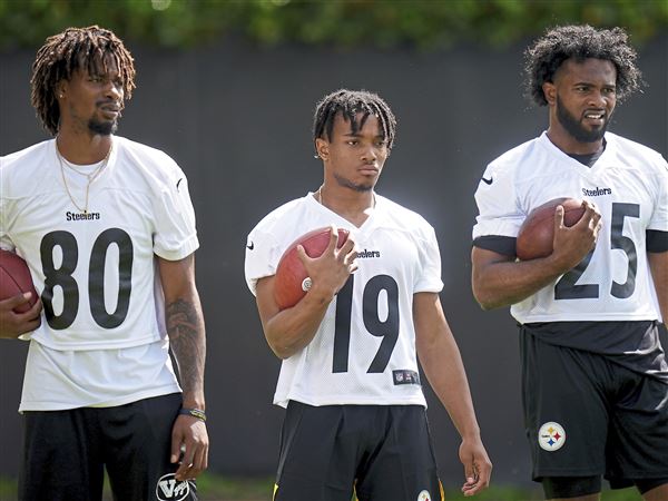 Calvin Austin and Connor Heyward were given their numbers, but want to earn  respect with the Steelers
