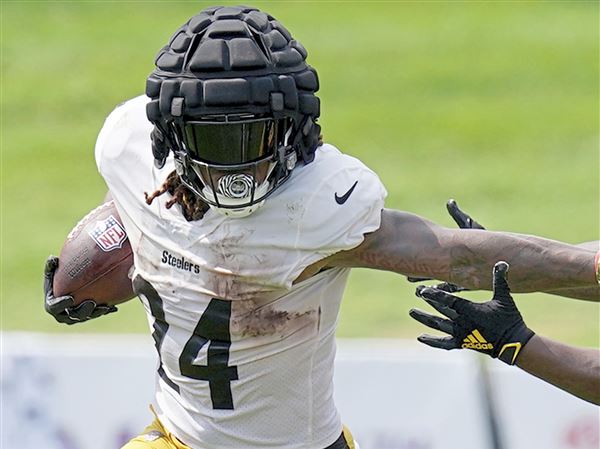 Pittsburgh Steelers running back Benny Snell's truck stick HYPES up  Steelers' bench