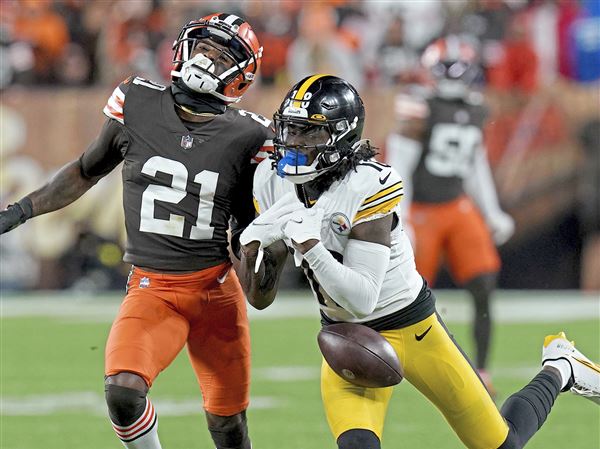 Suns' Johnson became Bengals fan hating Steelers, being 'C. Johnson'