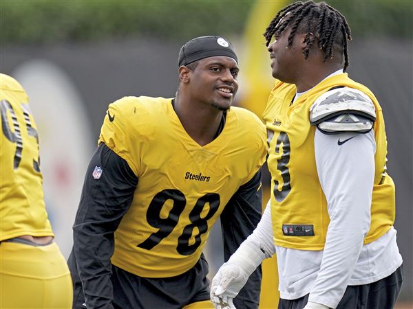 Steelers camp report: DE DeMarvin Leal escapes serious ankle