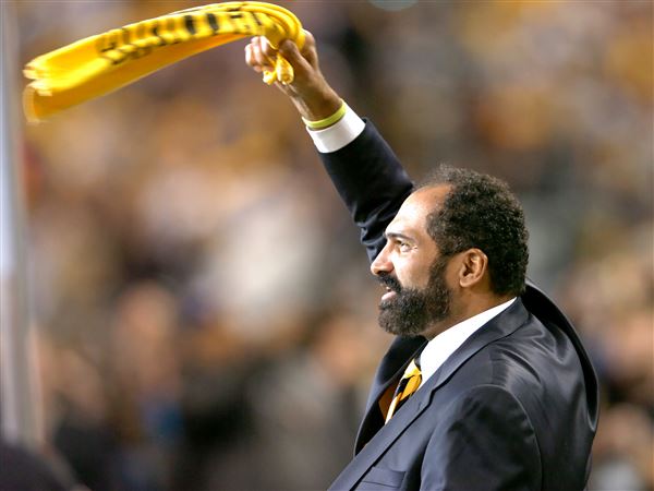 Steelers retire Franco Harris' No. 32, honor his memory with