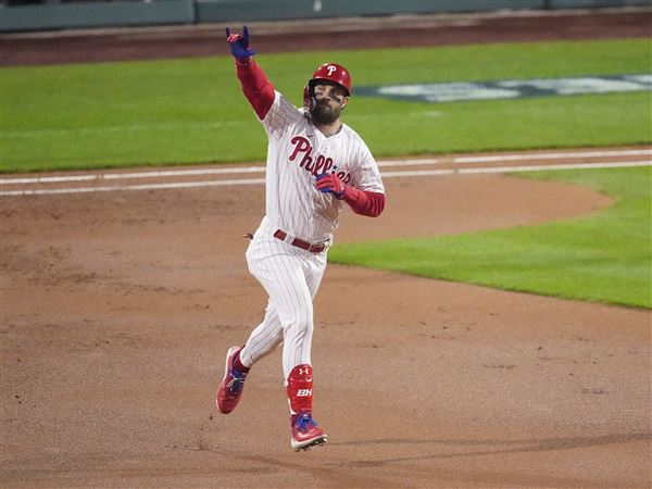 Bryce Harper homers to start Game 3 HR party