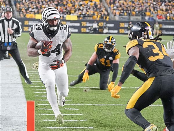 Bengals hold off Steelers; Joe Burrow finds Samaje Perine for