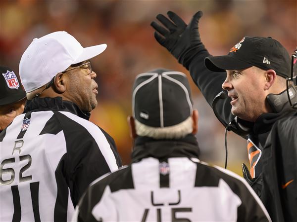 NFL playoff officiating decisions: What happened on controversial calls -  ESPN