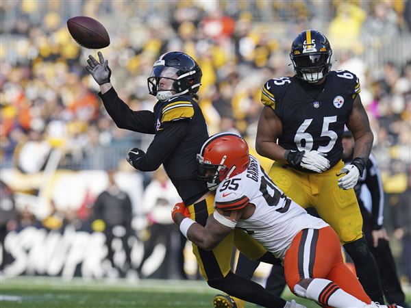 Browns WR Amari Cooper leaves practice with groin injury, questionable for  Steelers on Monday night