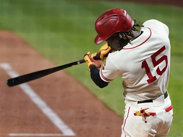 Pirates use complete effort to top Cardinals for first win of 2022