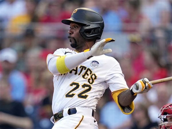 Pirates pummel Giants, 11-2. Pirates fans honor Giant Andrew McCutchen with  long ovation. - McCovey Chronicles