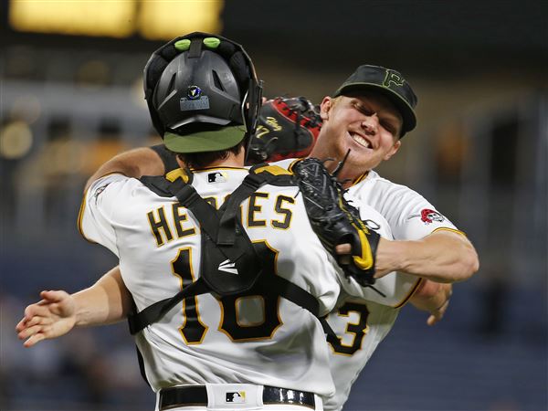 Pirates take home losing streak into matchup with the Giants