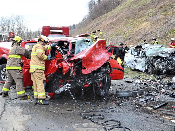 Starkey Road crash leaves 1 dead, 1 seriously injured and car