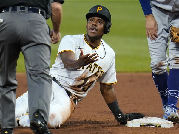 A brief history of MLB fielders faking out runners on the