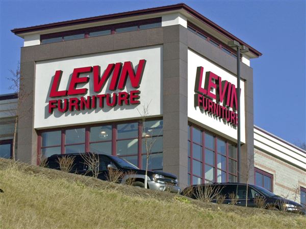 As Post Bankruptcy Furniture Retail Competition Heats Up Levin Is Cleaning Up Customer Accounts Pittsburgh Post Gazette