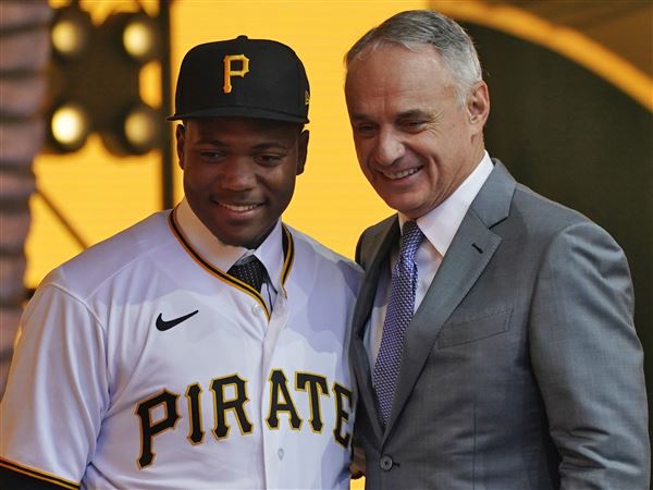 MLB Scout's Video View: Analyzing Pirates Prospect Oneil Cruz — College  Baseball, MLB Draft, Prospects - Baseball America