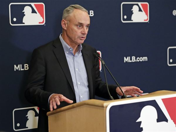 MLB doing 'remarkably well,' says former commissioner