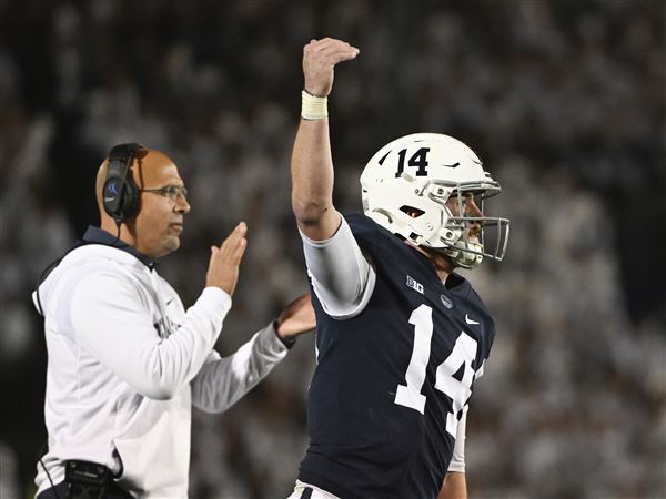 Penn State's Franklin backs QB Clifford amid calls for Allar