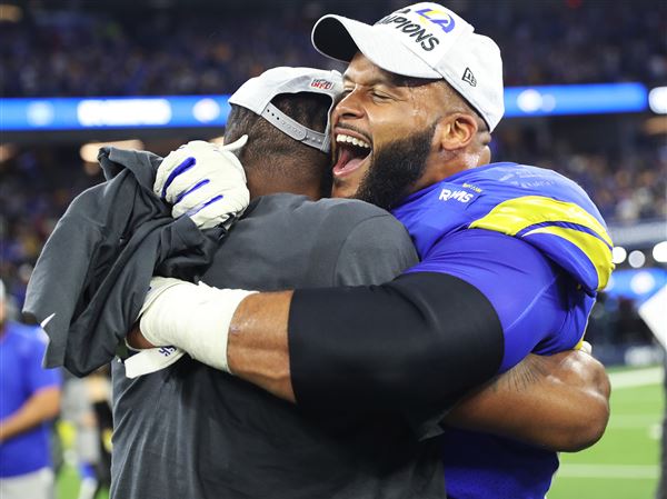 Outland Trophy history: Defensive tackle Aaron Donald, Pittsburgh, 2013  recipient