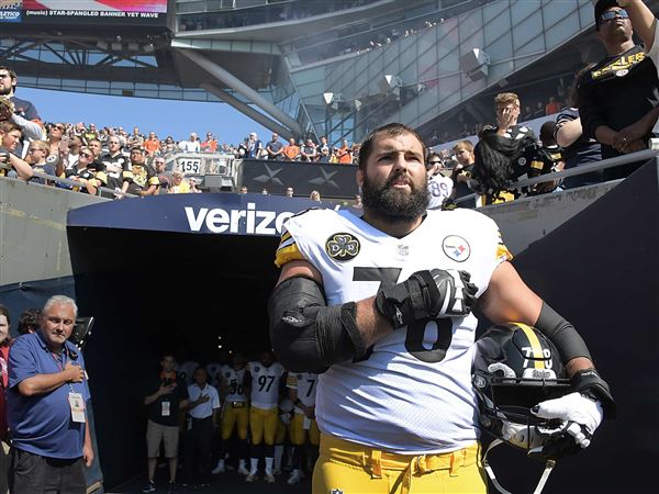 Lone Steelers player to stand for anthem now has NFL's best