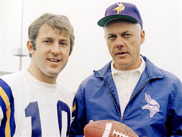 Bud Grant, Head Coach Of Powerful Vikings Teams, Dies At 95