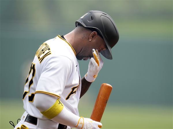 What happened to Andrew McCutchen? Pirates veteran forced to leave