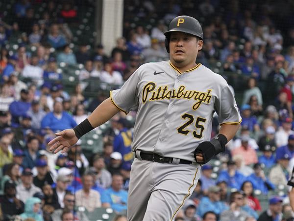 Pittsburgh Pirates Need to Re-Sign Yoshi Tsutsugo