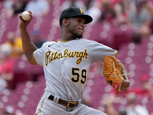 Pirates' Roansy Contreras to pitch for Dominican Republic team in