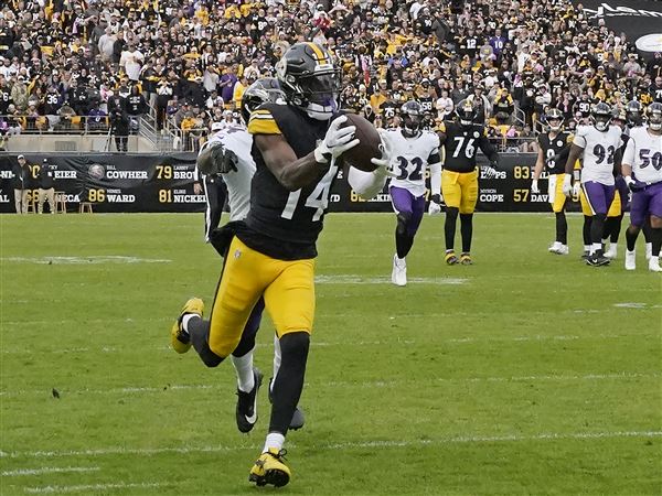 Mike Tomlin Welcomes Double Coverage On WR George Pickens: 'That's A Good  Sign' - Steelers Depot