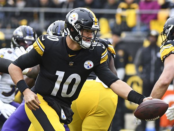 It's Kenny Pickett time': Steelers face QB quandary after