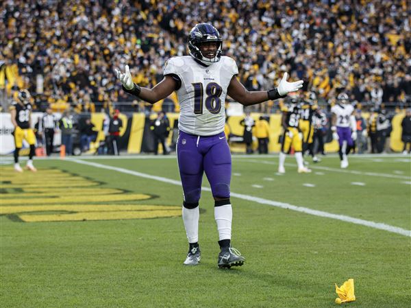 Trends International NFL Baltimore Ravens - Lamar Jackson Feature