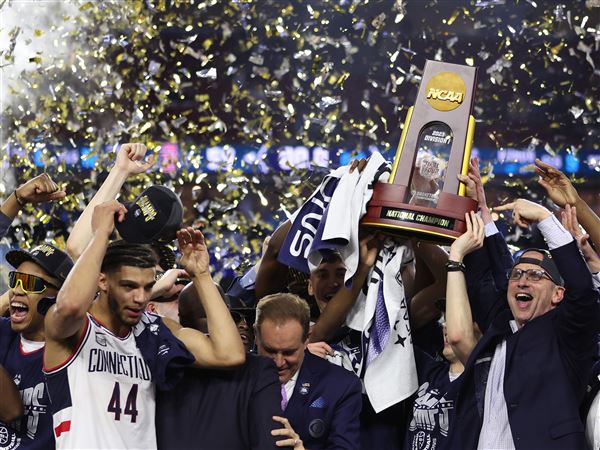 NCAA Division III school wins national championship on wild buzzer beater