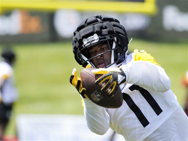 Budding chemistry between Pickens, Pickett fueling Steelers