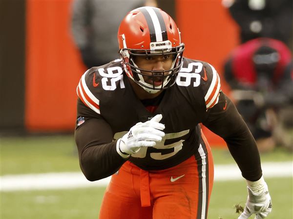 Browns name 'big guy' Myles Garrett captain for win-and-in vs. Steelers,  Mason Rudolph