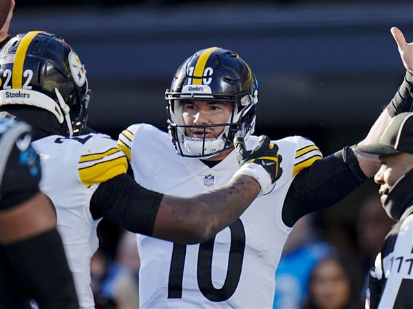 December 18, 2022: Pittsburgh Steelers running back Najee Harris (22) is  stop short of the end zone by Carolina Panthers safety Jeremy Chinn (21)  during the second half of the NFL matchup