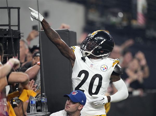 Leaving Las Vegas with a victory after Steelers 'D' turns Raiders