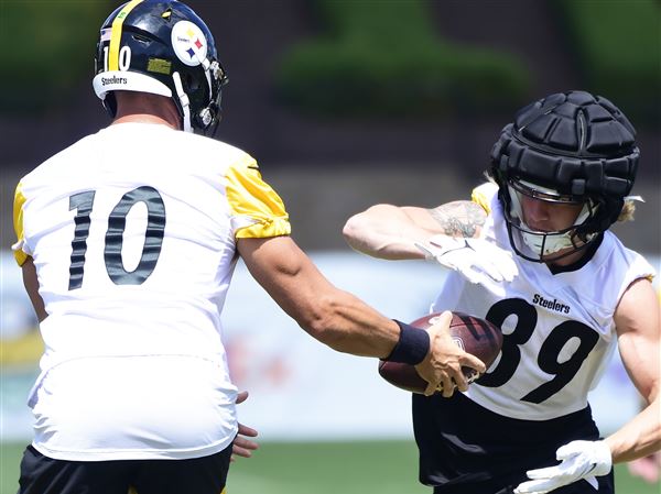 Pittsburgh Steelers wide receiver Calvin Austin III (19) fields a punt  during the first half of an NFL preseason football game against the Atlanta  Falcons, Thursday, Aug. 24, 2023, in Atlanta. The