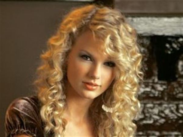 taylor swift our song straight hair