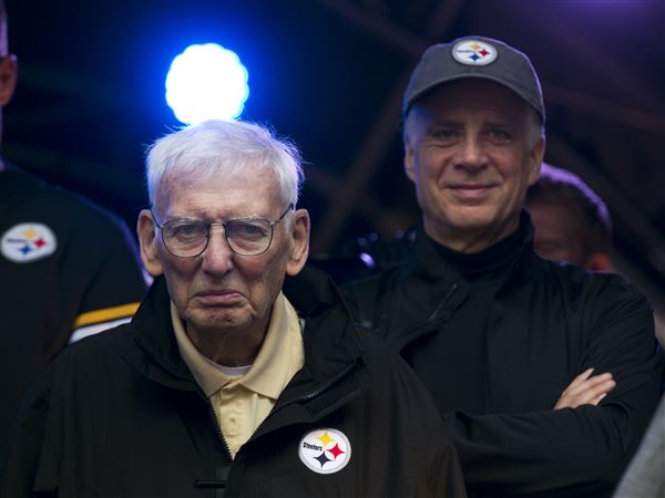 Steelers' president Art Rooney II remembers his father, Dan