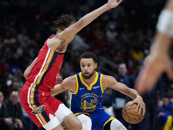 NBA star Stephen Curry opposes Under Armor chief's Trump comment