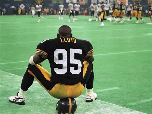 20 Years Ago Today: Greg Lloyd Steelers Career Ends - Looking Back at a  Legend