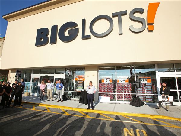 Big Lots CEO David Campis addresses staff during the Big Lots store opening Friday, Oct. 17, 2014, in North Bergen, N.J.