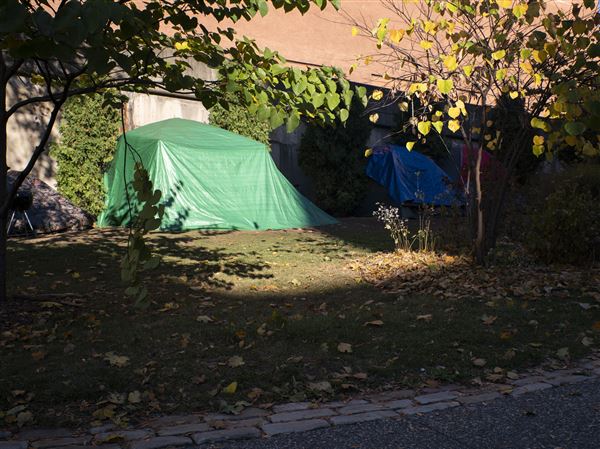City of Pittsburgh plans to clear tent encampment off First Avenue