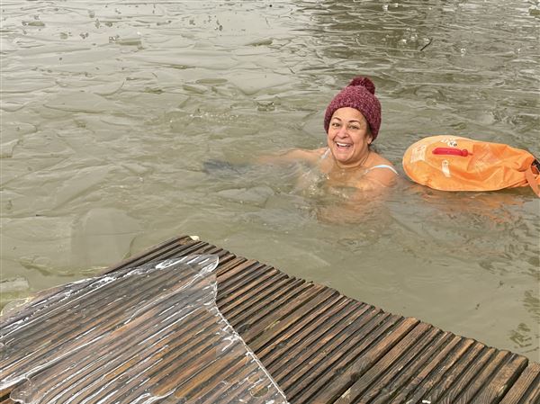 Can cold water swimming help with symptoms of menopause?