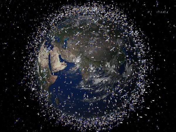 A crowd in space: Tens of thousands of satellites planned for orbit |  Pittsburgh Post-Gazette