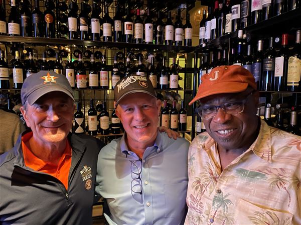 Dusty Baker welcoming family, friends during opening series