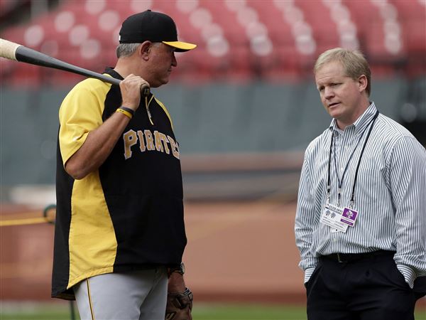 Pittsburgh Pirates fire manager Clint Hurdle, keep GM Neal Huntington 