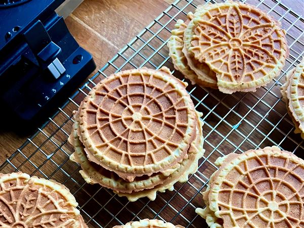 The 6 Best Pizzelle Makers of 2024