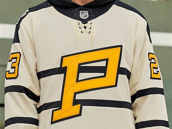 Check Out Bruins' Winter Classic Jerseys For Fenway Park Showdown